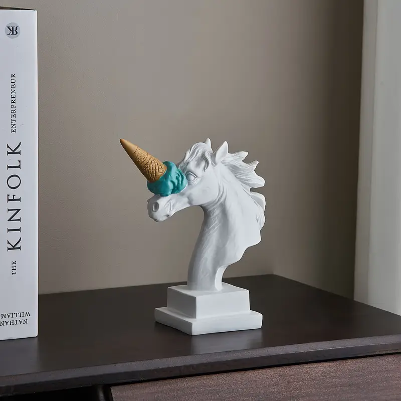 Unicorn Ice Cream Скулптура Синьо