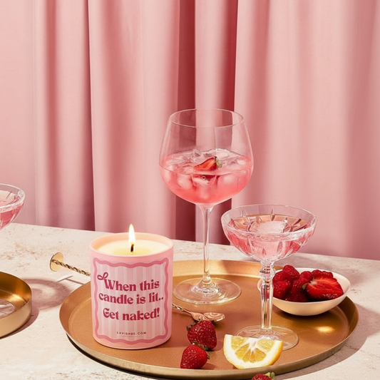 “When this candle is lit...“ ароматна свещ